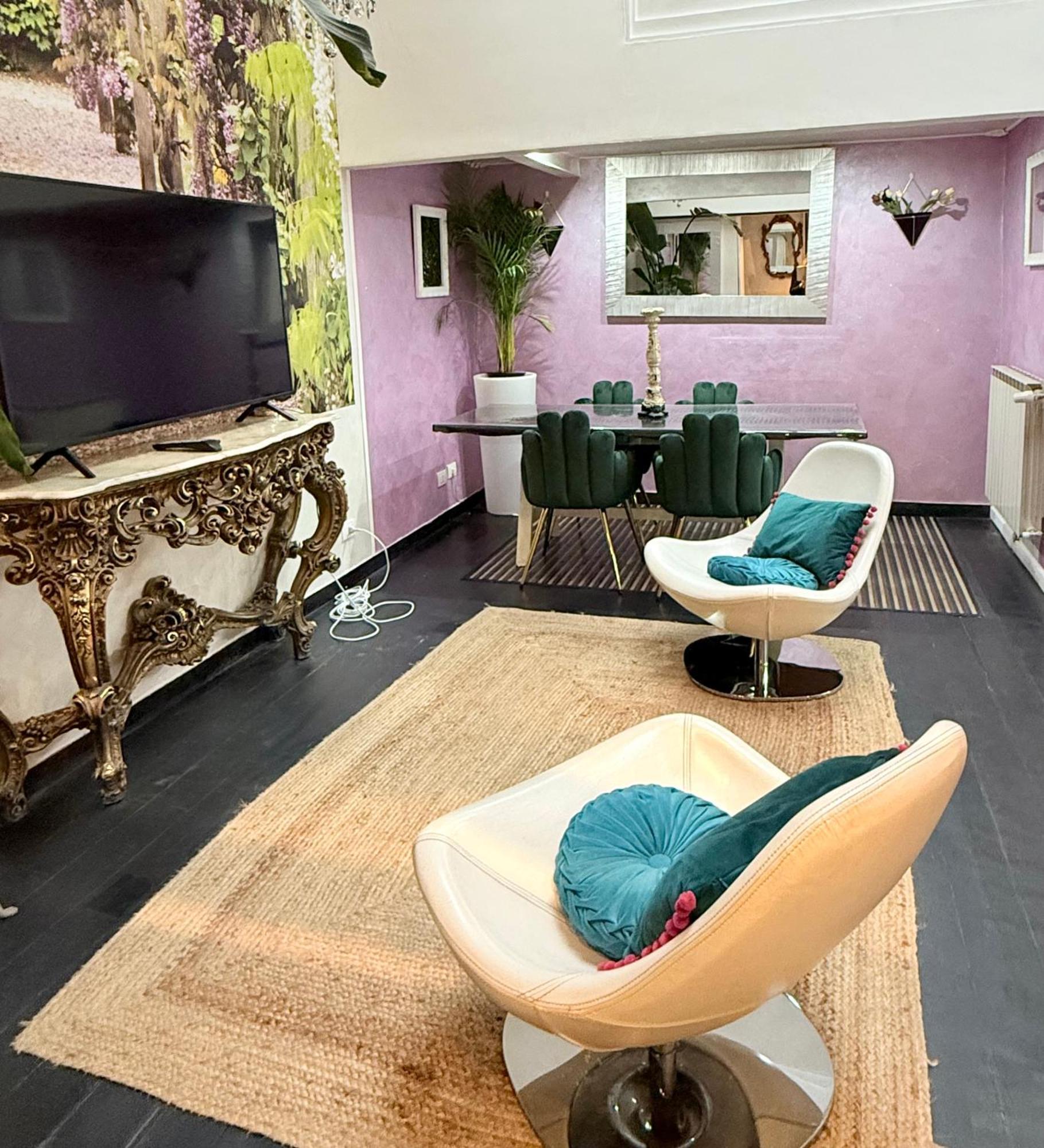 Luxury Piazza Di Spagna Escape With Terrace And Private Apartment Rome