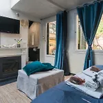 Luxury Piazza Di Spagna Escape With Terrace And Private Spa
